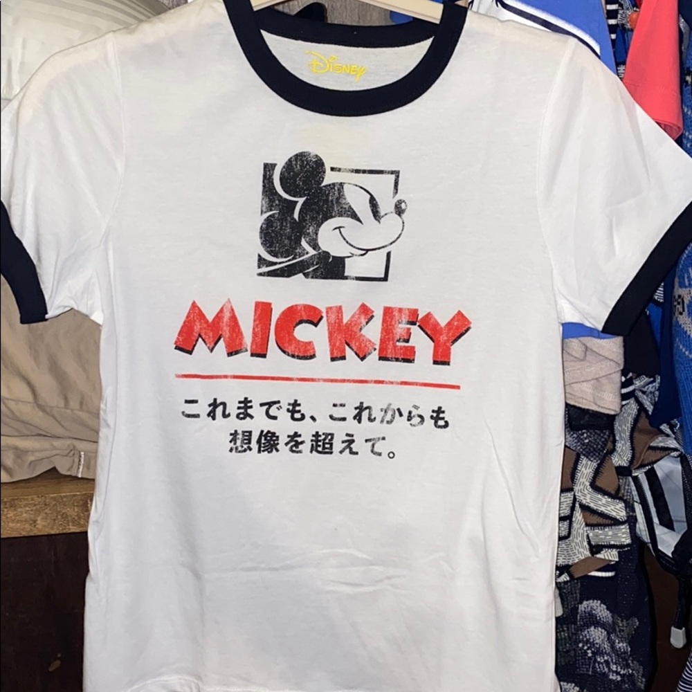 Mickey Japanese Disney shirt